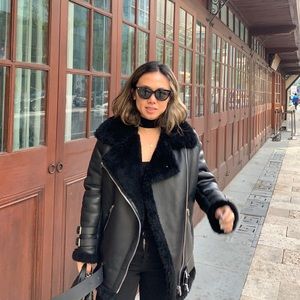 Meet your Posher, Victoria